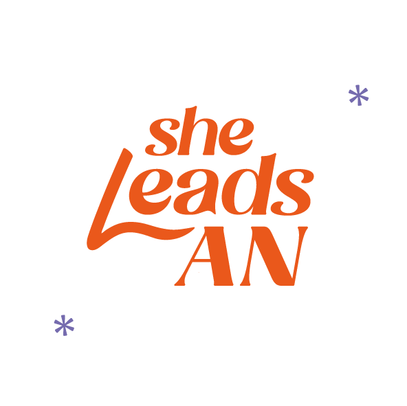 Logo she leads AN weiß und flamme